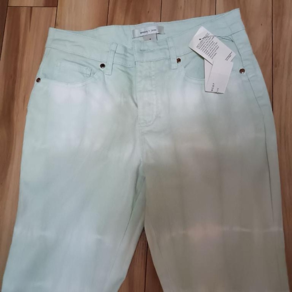 Mint green and white  size 4 pants